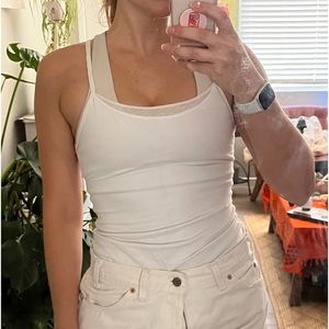 white lululemon tank top